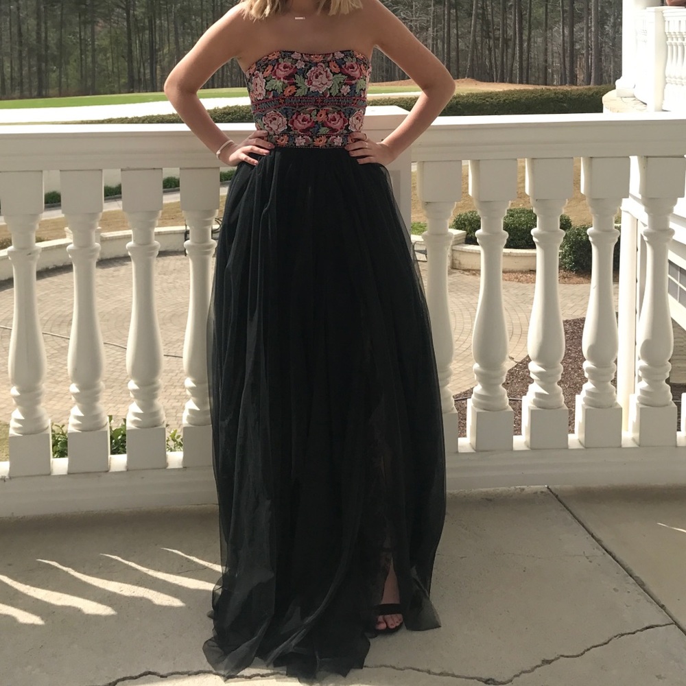Sherri hill prom dress
